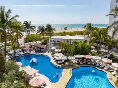 The Savoy & Beach Club - 40