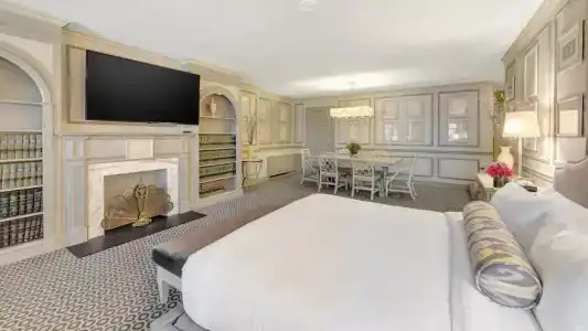 The Madison, a Hilton - 52