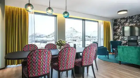 Thon Svolvær - 79
