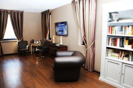 Th Roma - Carpegna Palace - 60