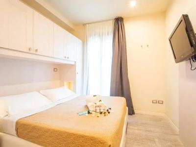 Ferretti Beach - 70
