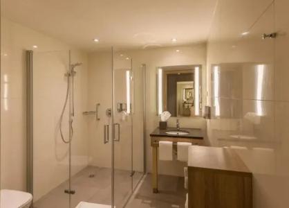 Hampton By Hilton Frankfurt Airport - 40