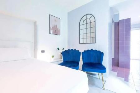 b&b Too Cute 2b Str8 - 81