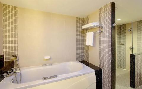 Patong Resort - Sha Extra Plus - 25