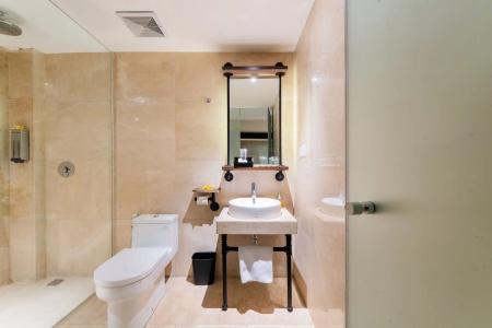 Stark Boutique and Spa - 52
