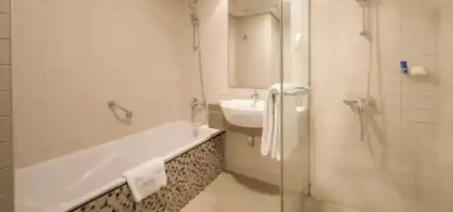 Oaks Liwa Heights Suites - 27