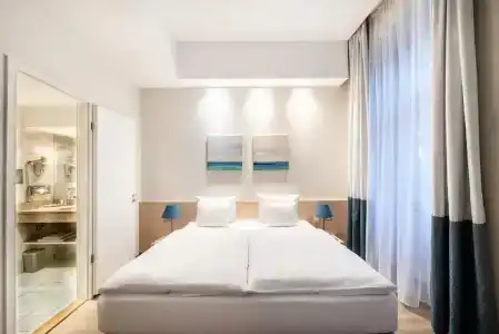 Atrium Fashion - 53