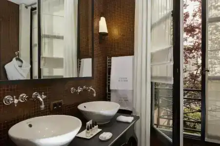 Le Pavillon de la Reine & Spa - Small Luxurys of the World - 27