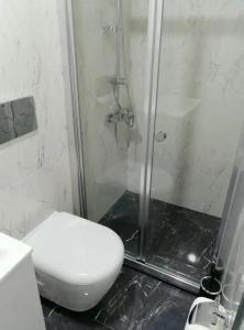 White Golden Suite - 35