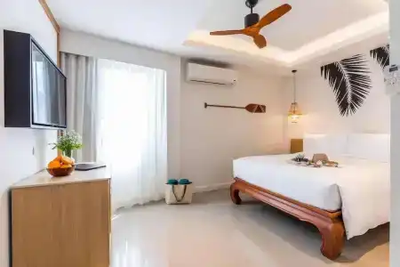 Sabai Resort by Manathai Surin Phuket - 10