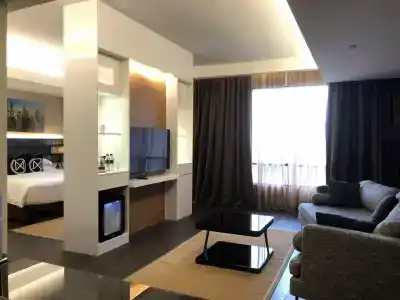 M Roof & Residences - 57