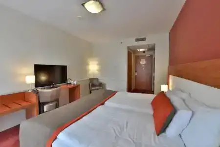 City Inn - 12