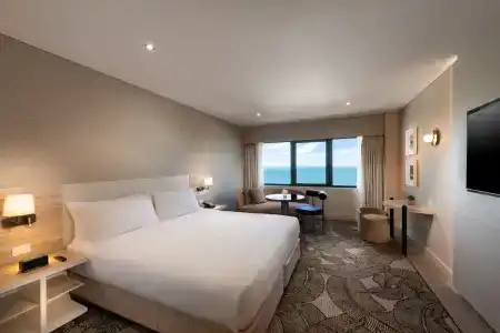 Hilton - 5