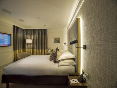 The Guardsman - Preferreds and Resorts - 48