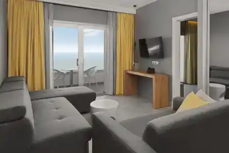 Atlantic Mirage Suites & Spa - 38