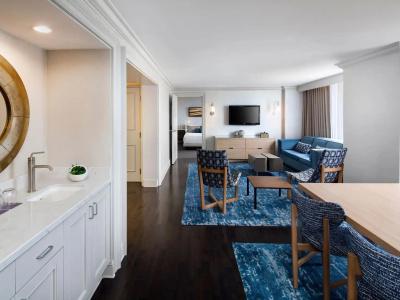 Hyatt Regency - 74
