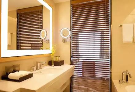 DoubleTree by Hilton Hangzhou East - 37