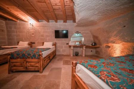 Zeus Cave Suites - 78