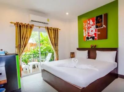 Baan Yuyen Karon Guesthouse - 42