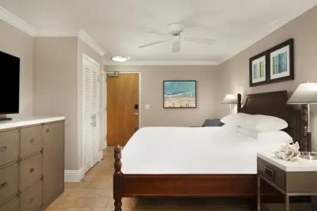 Pier House & Spa - 50
