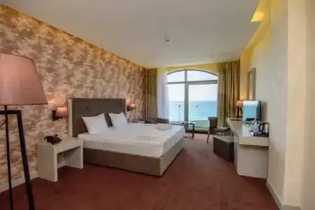 The Grand Gloria - 43