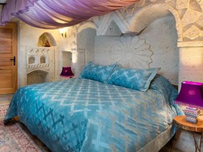 Splendid Cave - 120