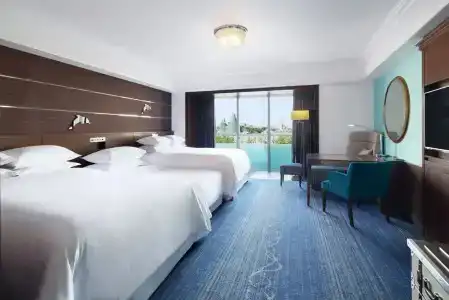 Sheraton Grande Tokyo Bay - 40
