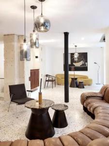 NewLe Voltaire - 33