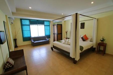 Karon Pool - 3