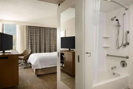 Hampton Inn Atlanta-Buckhead - 29