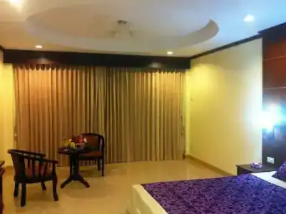 DB Residence - 10