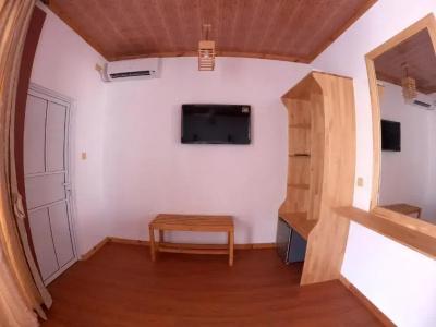 New Breeze Thoddoo Inn - 0