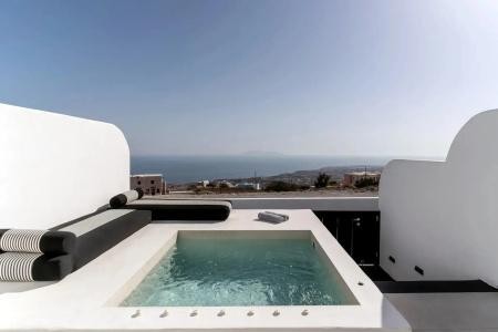 Cresanto Luxury Suites - 100