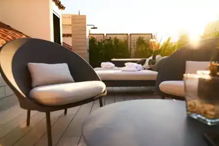 Regina - 80