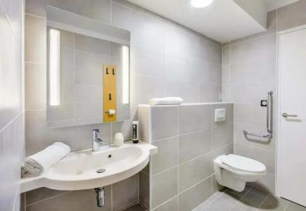 b&b hôTel Cannes La Bocca Plage - 34