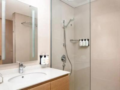 Holiday Inn & Suites Dubai Science Park, An Ihg - 25