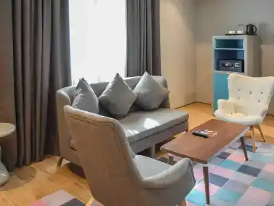 Ibis Styles Dubai Jumeira - 34