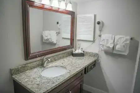 Parc Corniche Condominium Suites - 112
