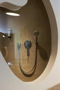 Cocoon Stachus - 61