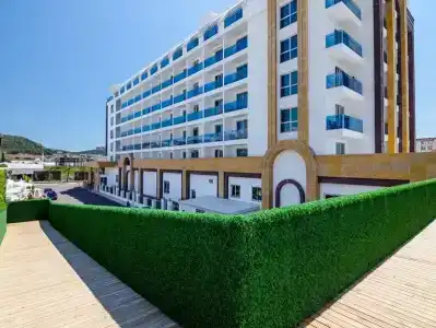 The Lumos Deluxe Resort & Spa - 23
