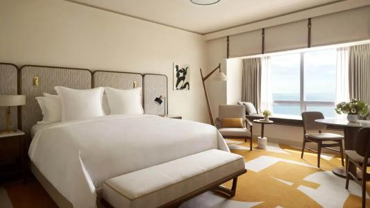 Four Seasons Miami - 37