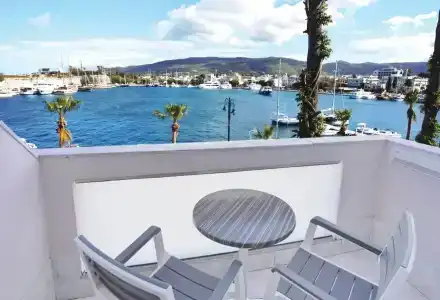 Kosta Palace - 69