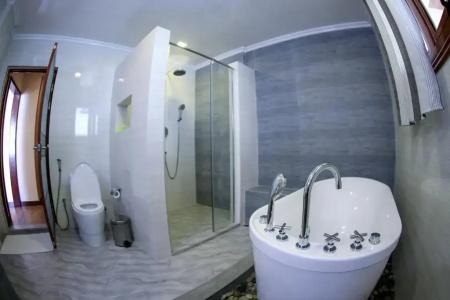 Triton Beach & Spa - 56