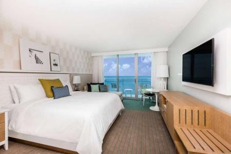 Wyndham Grand - 63