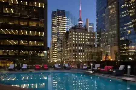 Hilton - 43