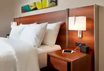 Hilton Garden Inn Waikiki Beach - 75