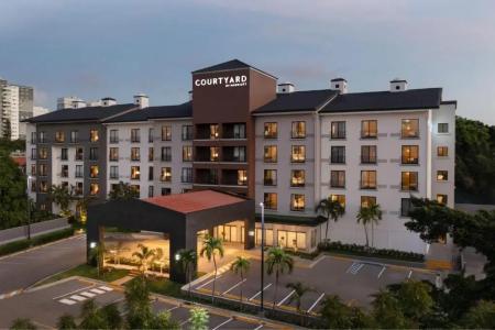 Courtyard by Marriott - 1