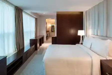 Four Points by Sheraton Sharjah - 8