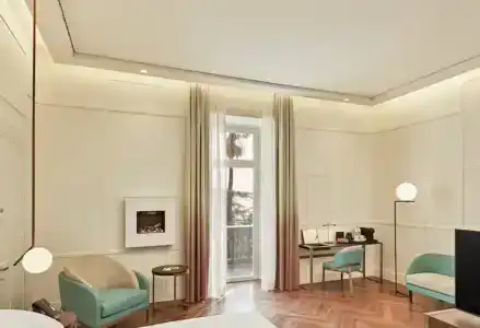 The Britannique Naples, Curio Collection By Hilton - 60