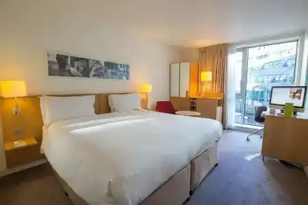 DoubleTree by Hilton London - Tower of London - 36